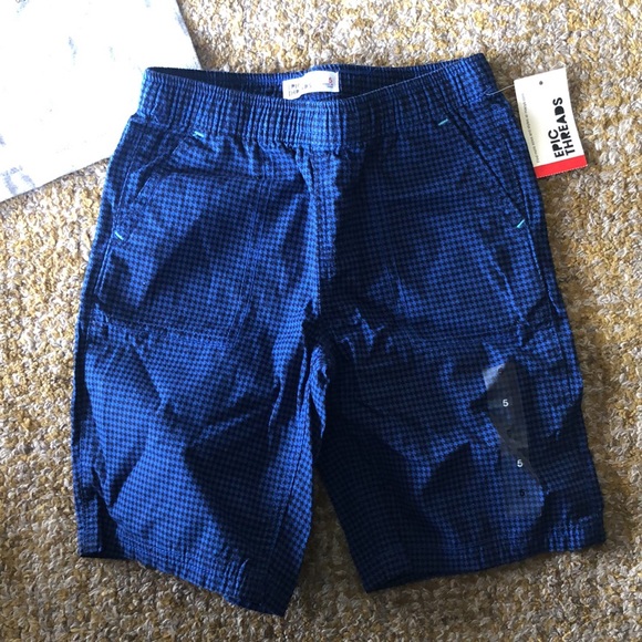 Epic threads bundle 5T shark, ninja, houndstooth khaki elastic shirts, tees NWT - Picture 4 of 9